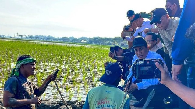 Mentan Pastikan Rehabilitasi Lahan Banjir Berjalan Cepat di Aceh