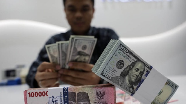 Rupiah Dibuka Melemah, Analis Prediksi Masih Bisa Menguat