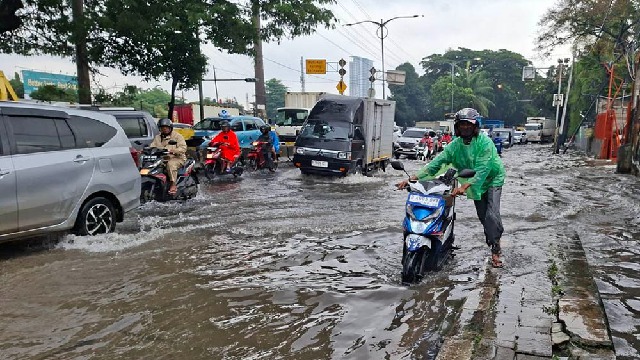 Banjir Jakarta Genangi 45 RT dan 22 Ruas Jalan  
