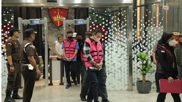 Digiring ke Rutan Salemba, Tersangka Korupsi Dijerat Pasal Berlapis KUHP Baru dan UU Tipikor