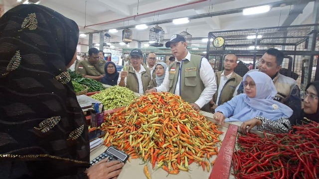 Sidak Sepekan, Pemerintah Pastikan Harga Daging dan Cabai Turun Jelang Idulfitri